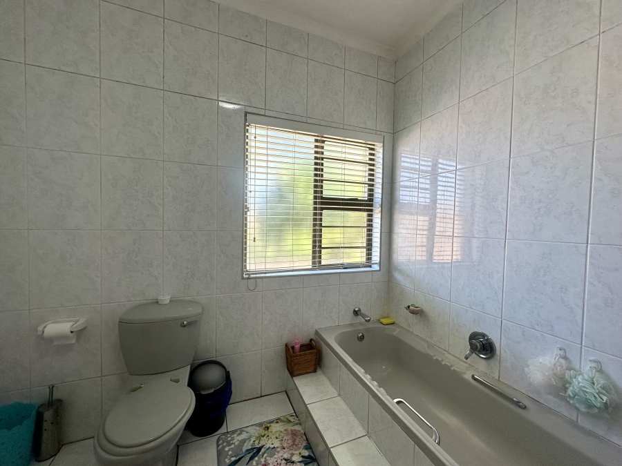 4 Bedroom Property for Sale in Meer En See KwaZulu-Natal