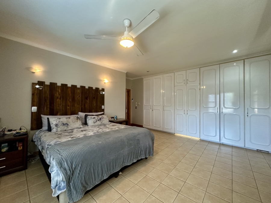 4 Bedroom Property for Sale in Meer En See KwaZulu-Natal
