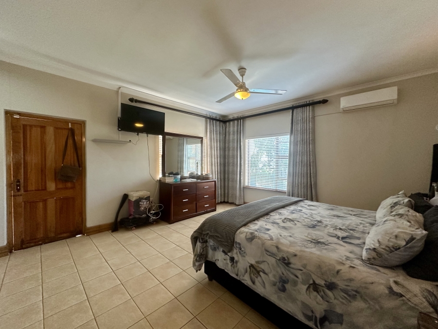 4 Bedroom Property for Sale in Meer En See KwaZulu-Natal