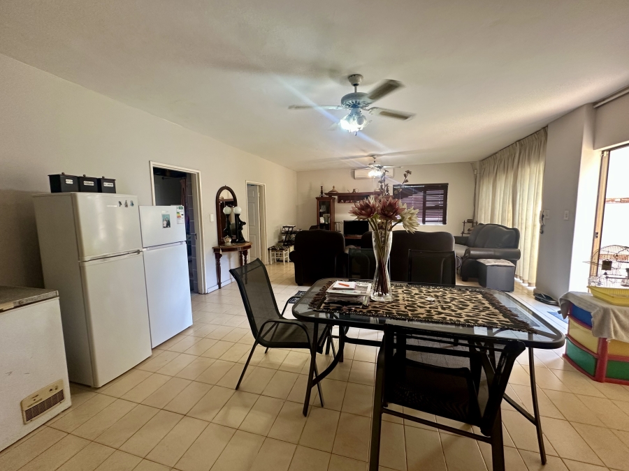4 Bedroom Property for Sale in Meer En See KwaZulu-Natal