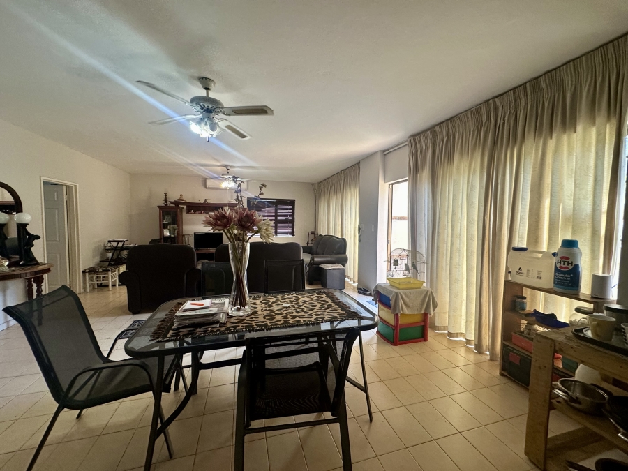 4 Bedroom Property for Sale in Meer En See KwaZulu-Natal