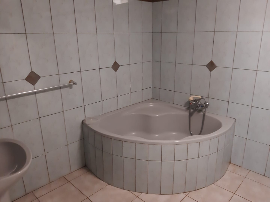 To Let 2 Bedroom Property for Rent in Ocean View KwaZulu-Natal