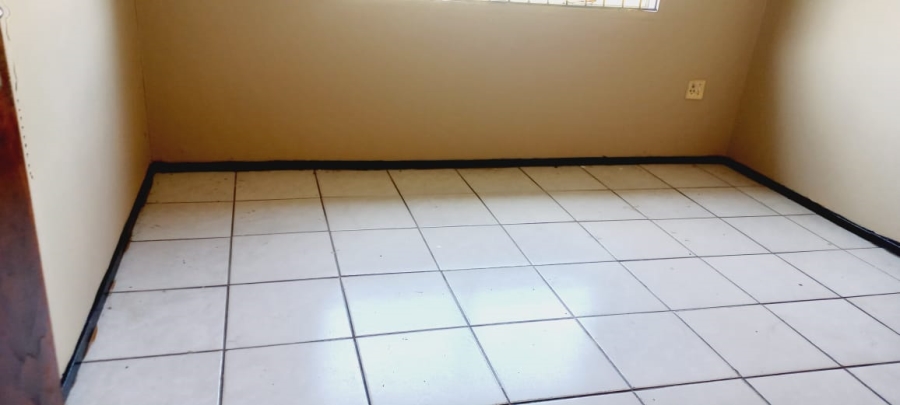 3 Bedroom Property for Sale in Esikhawini KwaZulu-Natal