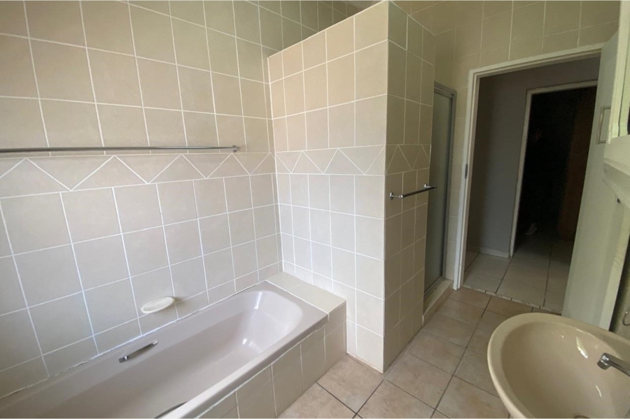 4 Bedroom Property for Sale in Signal Hill KwaZulu-Natal