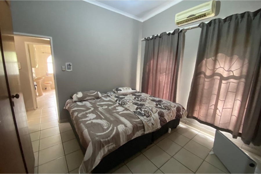 4 Bedroom Property for Sale in Signal Hill KwaZulu-Natal