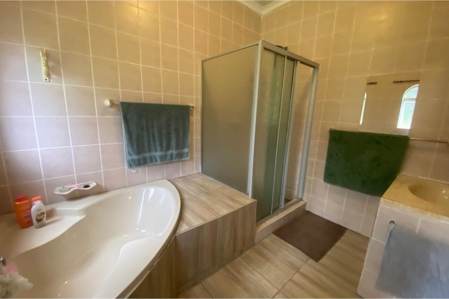4 Bedroom Property for Sale in Signal Hill KwaZulu-Natal