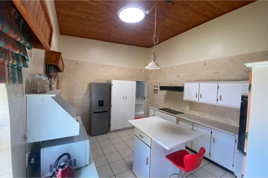 4 Bedroom Property for Sale in Signal Hill KwaZulu-Natal