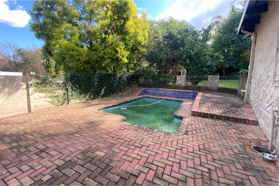 4 Bedroom Property for Sale in Signal Hill KwaZulu-Natal
