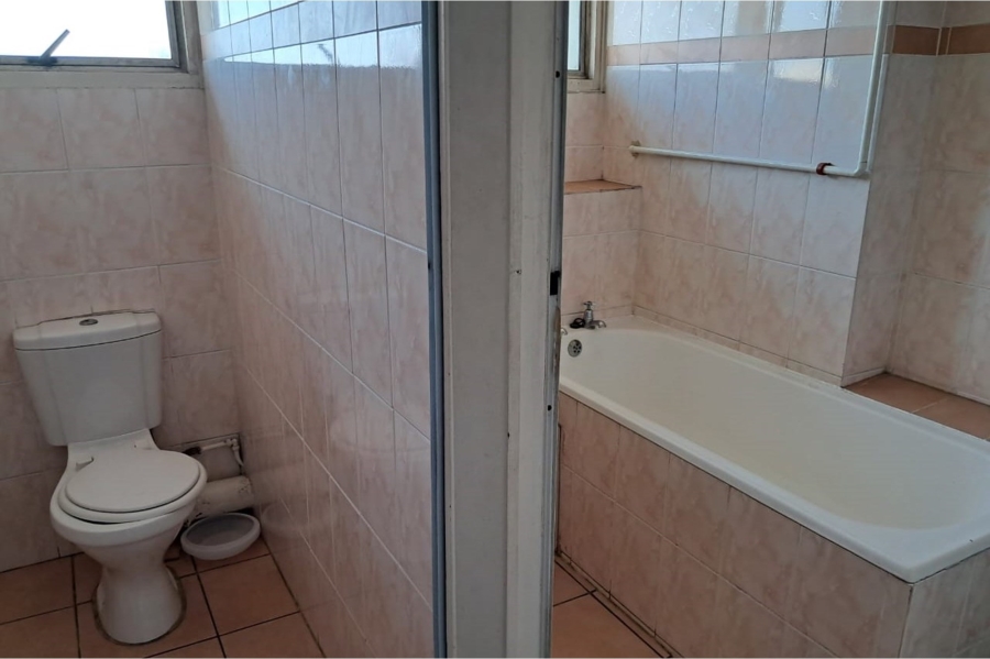 To Let 3 Bedroom Property for Rent in Essenwood KwaZulu-Natal