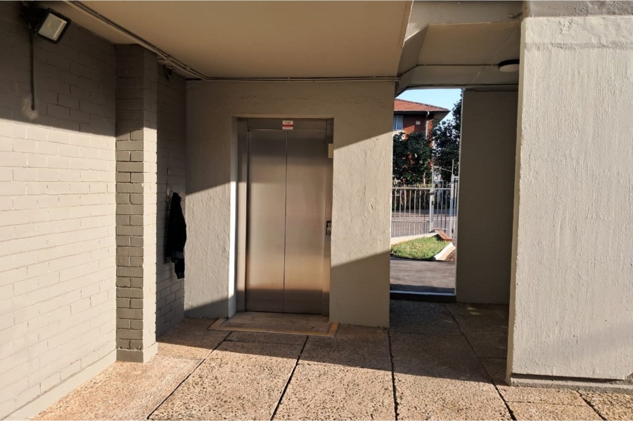 To Let 3 Bedroom Property for Rent in Essenwood KwaZulu-Natal