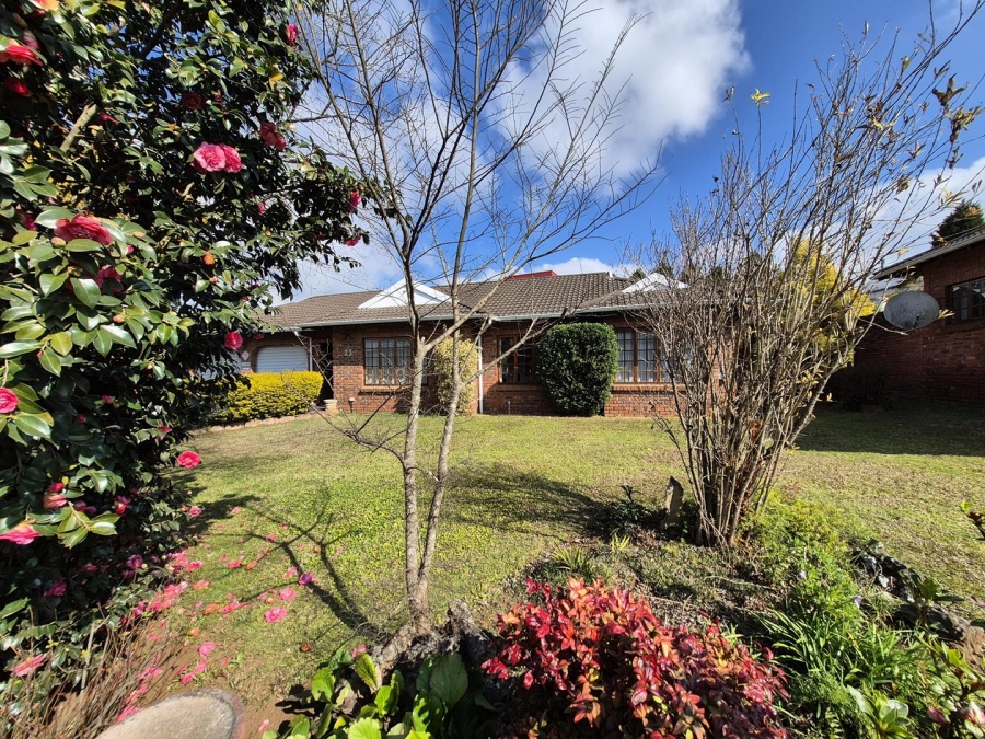 3 Bedroom Property for Sale in Hilton Gardens KwaZulu-Natal