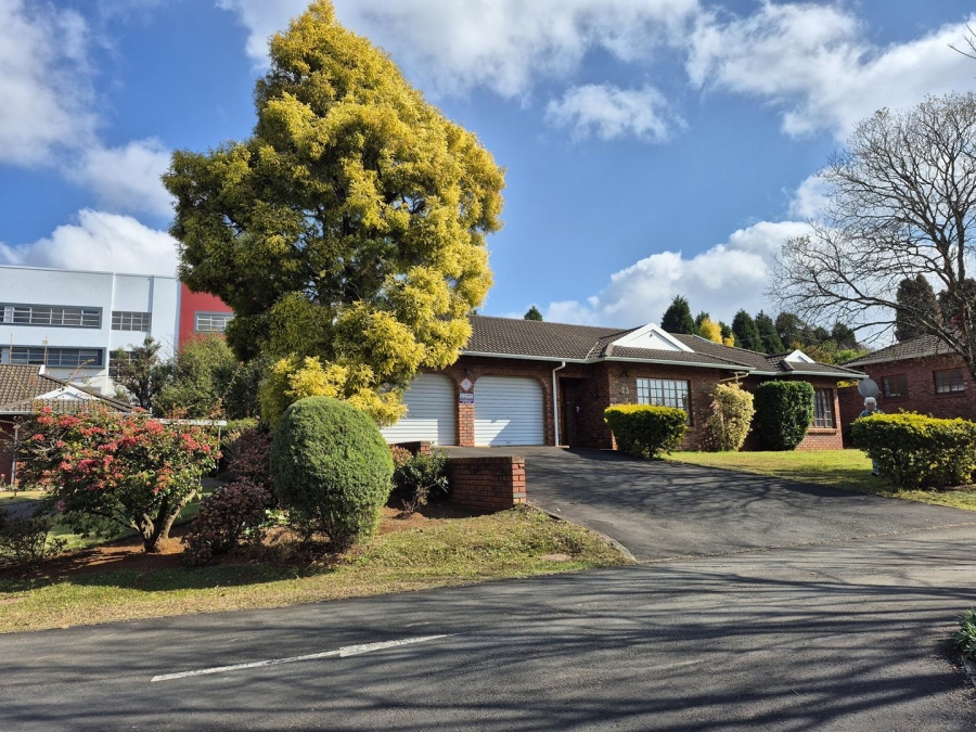 3 Bedroom Property for Sale in Hilton Gardens KwaZulu-Natal