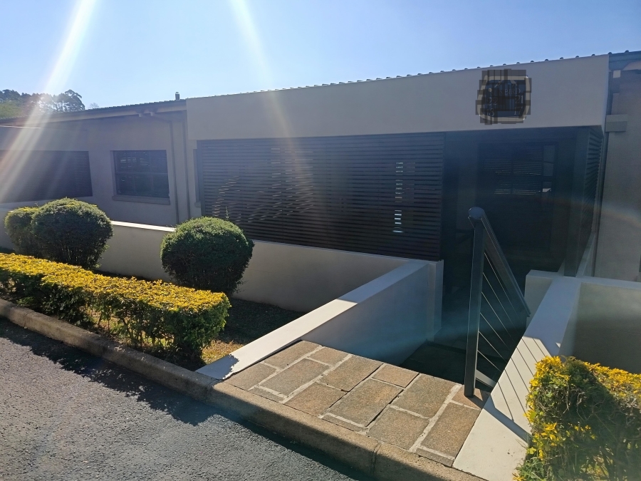 2 Bedroom Property for Sale in Hillcrest Central KwaZulu-Natal