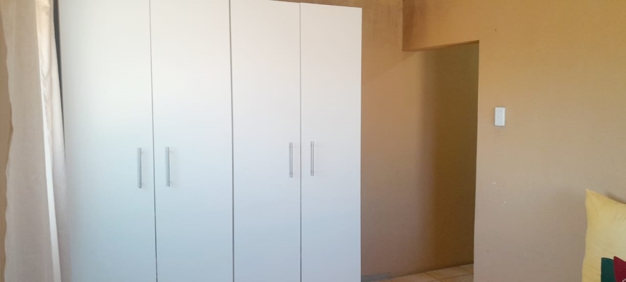 2 Bedroom Property for Sale in Kwandengezi KwaZulu-Natal
