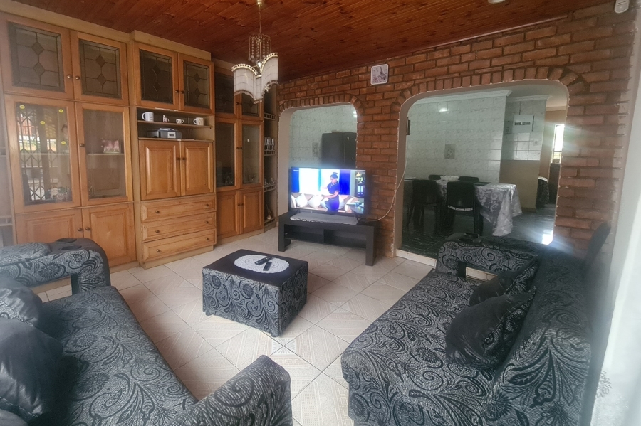 3 Bedroom Property for Sale in Brackenham KwaZulu-Natal