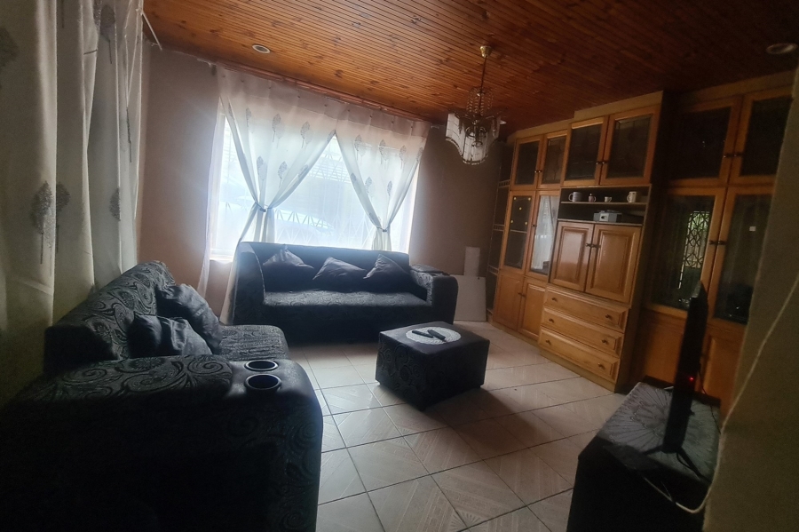 3 Bedroom Property for Sale in Brackenham KwaZulu-Natal