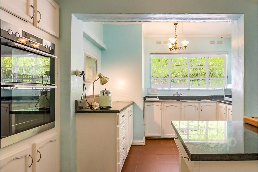 3 Bedroom Property for Sale in Kloof KwaZulu-Natal