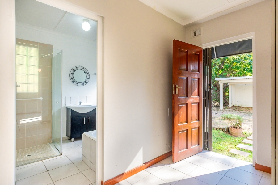 3 Bedroom Property for Sale in Kloof KwaZulu-Natal