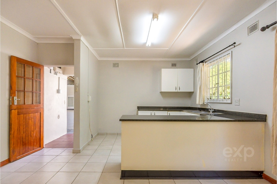 3 Bedroom Property for Sale in Kloof KwaZulu-Natal