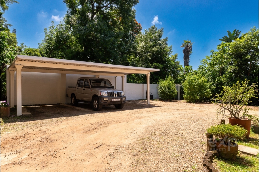 3 Bedroom Property for Sale in Kloof KwaZulu-Natal