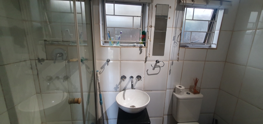 To Let 1 Bedroom Property for Rent in Bluff KwaZulu-Natal