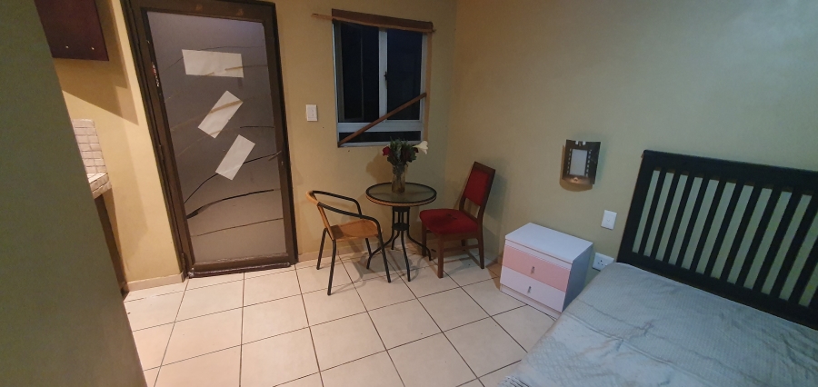 To Let 1 Bedroom Property for Rent in Bluff KwaZulu-Natal
