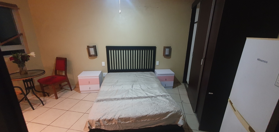 To Let 1 Bedroom Property for Rent in Bluff KwaZulu-Natal