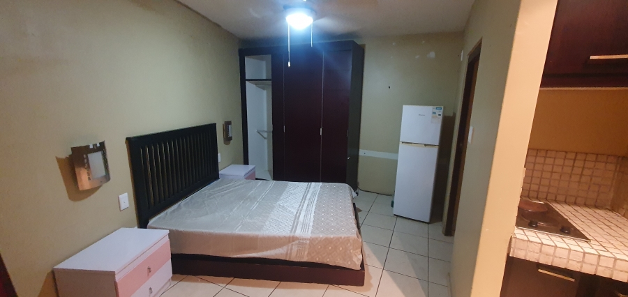 To Let 1 Bedroom Property for Rent in Bluff KwaZulu-Natal