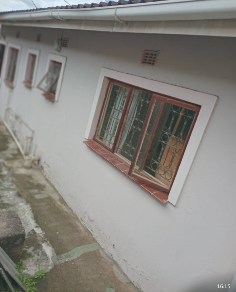 2 Bedroom Property for Sale in Lovu KwaZulu-Natal
