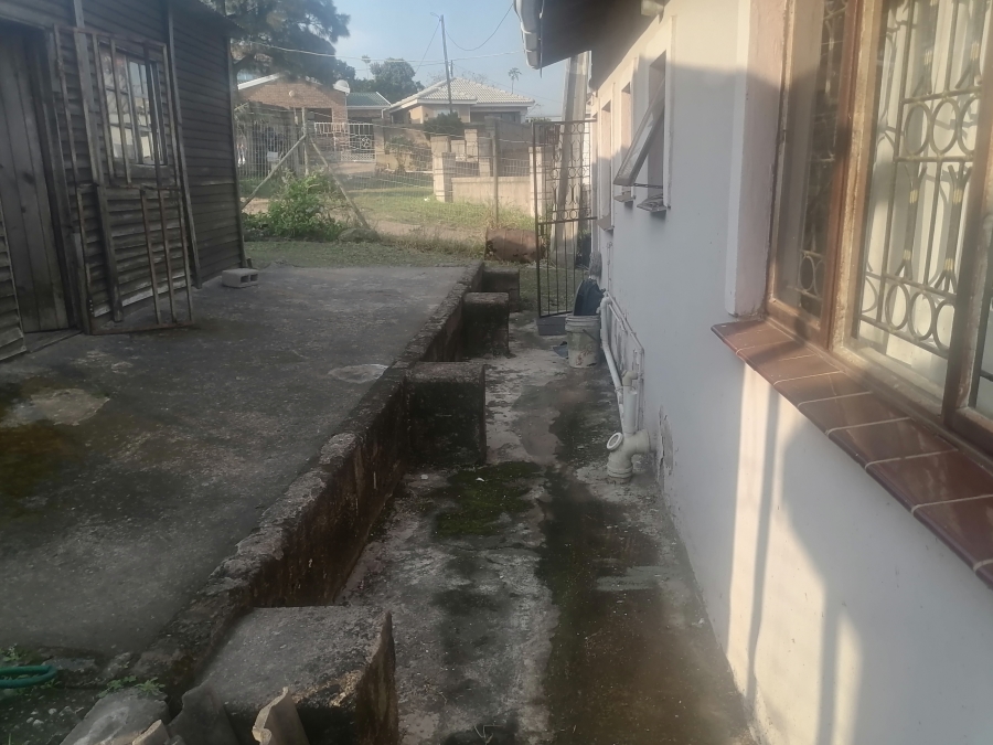 2 Bedroom Property for Sale in Lovu KwaZulu-Natal