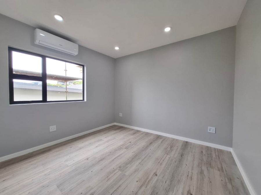 2 Bedroom Property for Sale in Shakas Rock KwaZulu-Natal