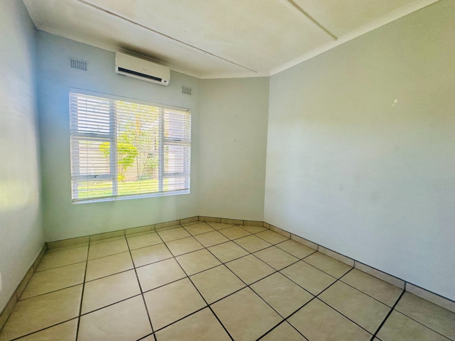 4 Bedroom Property for Sale in Meer En See KwaZulu-Natal