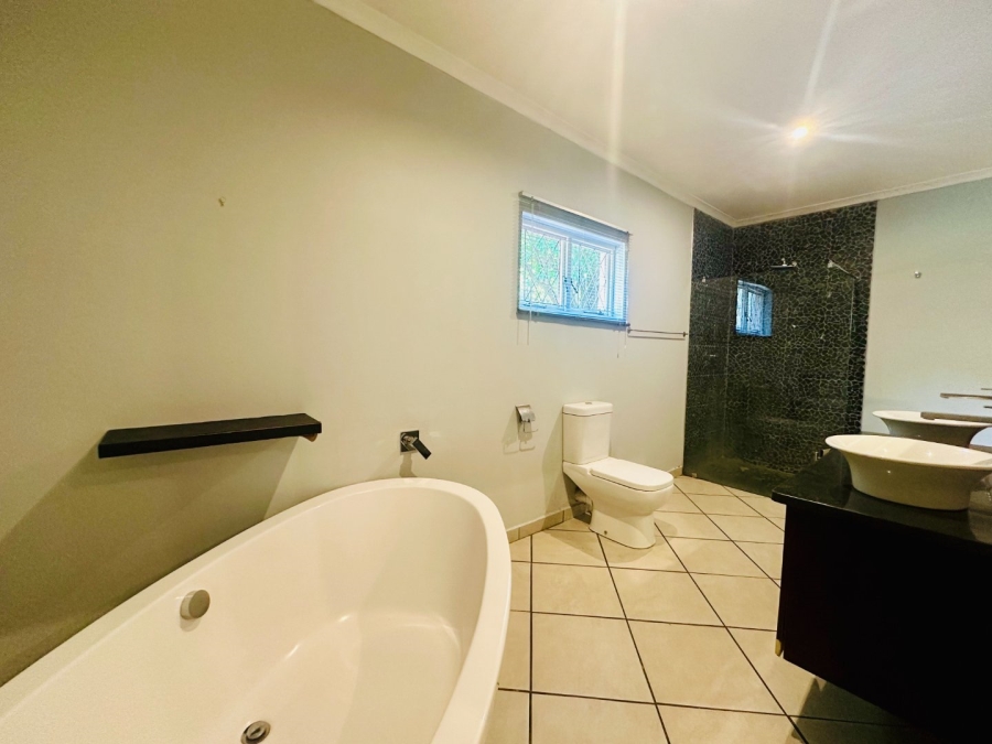4 Bedroom Property for Sale in Meer En See KwaZulu-Natal
