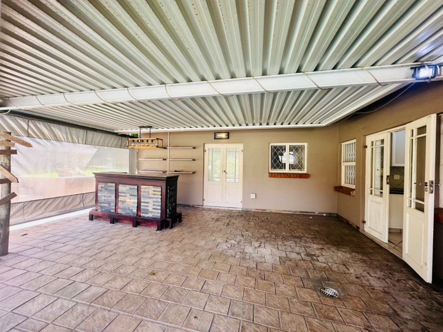 4 Bedroom Property for Sale in Meer En See KwaZulu-Natal