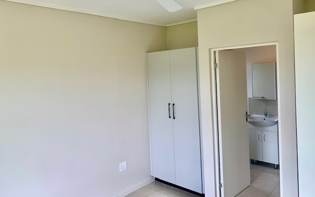 To Let 2 Bedroom Property for Rent in North Point KwaZulu-Natal