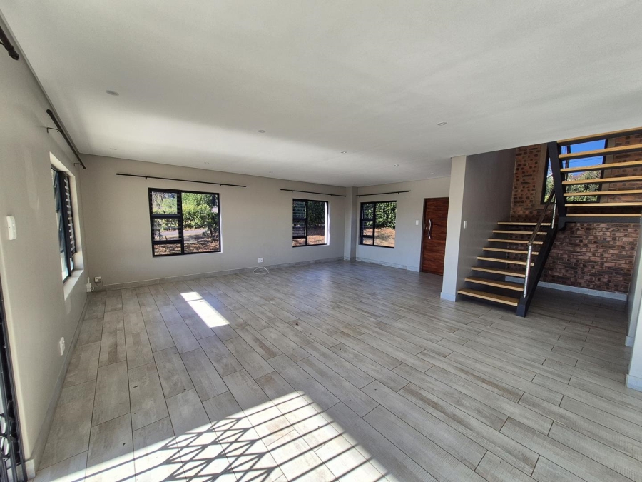 3 Bedroom Property for Sale in Leonard KwaZulu-Natal