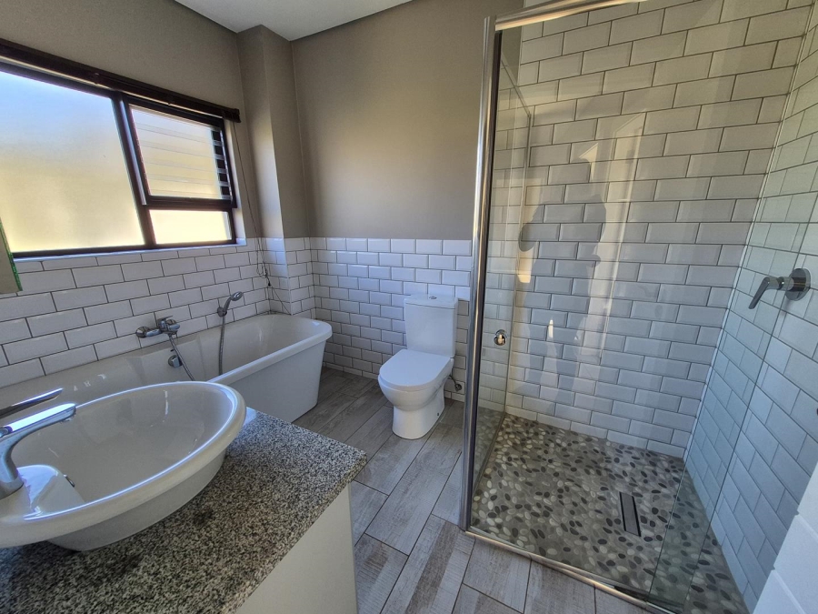 3 Bedroom Property for Sale in Leonard KwaZulu-Natal