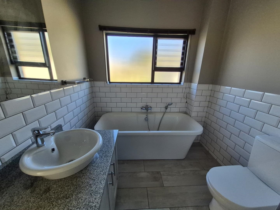 3 Bedroom Property for Sale in Leonard KwaZulu-Natal