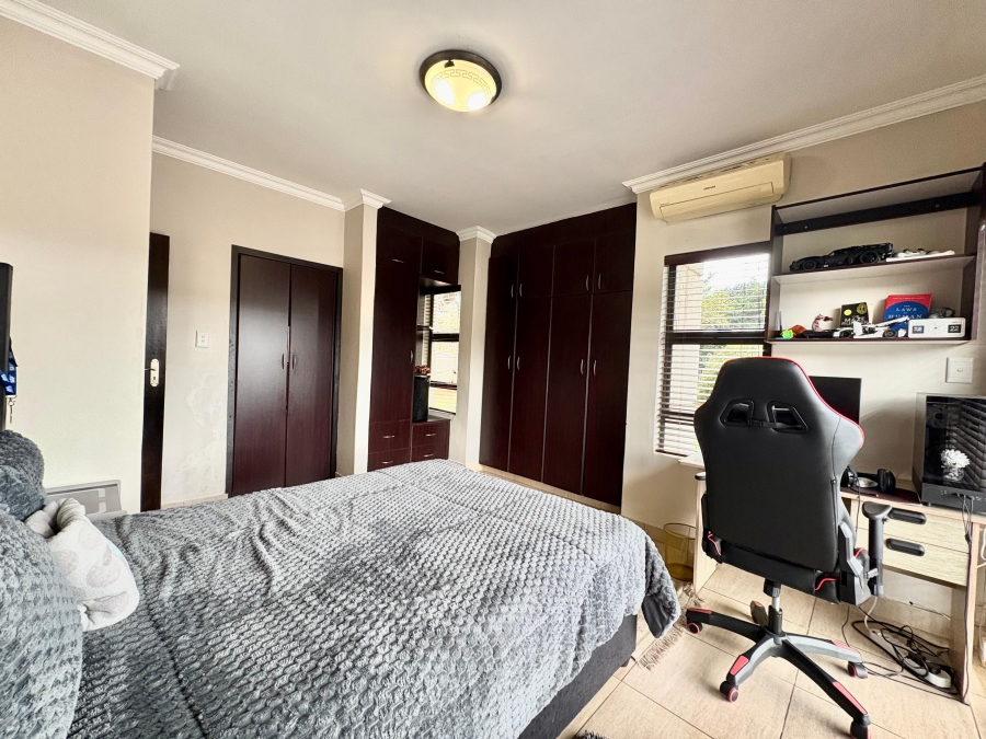 4 Bedroom Property for Sale in Seaward Estate KwaZulu-Natal