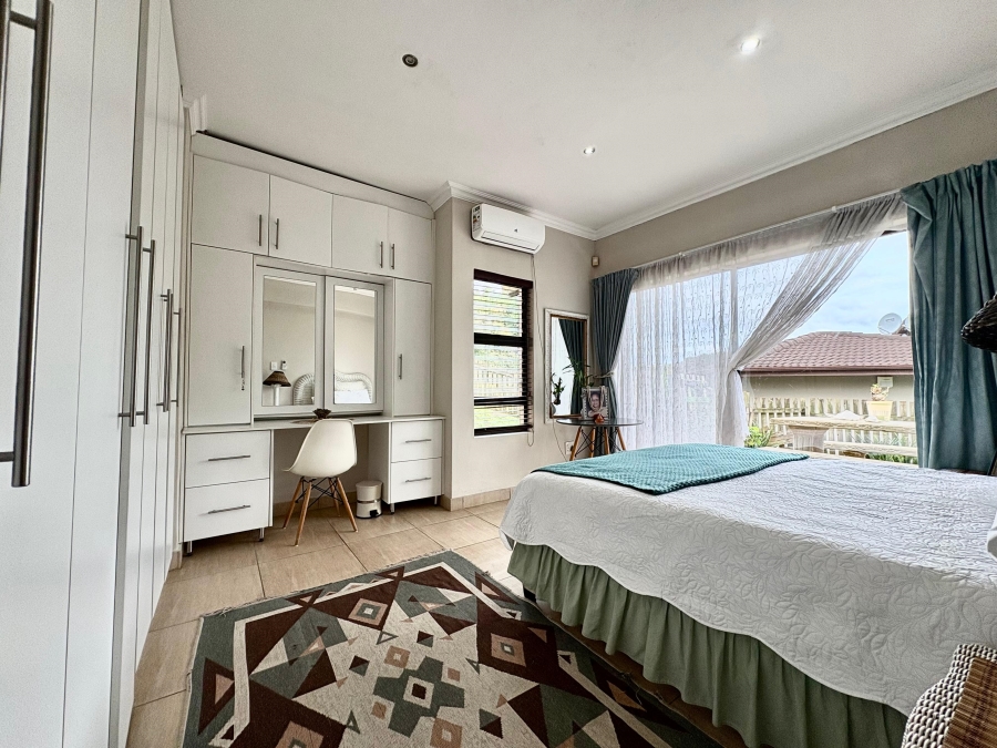 4 Bedroom Property for Sale in Seaward Estate KwaZulu-Natal