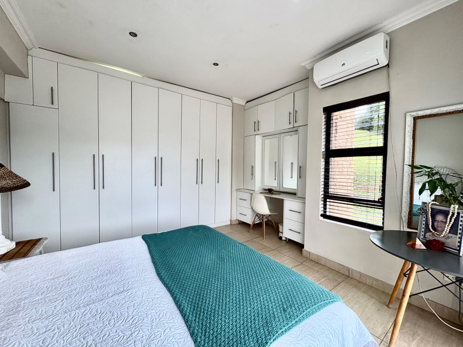 4 Bedroom Property for Sale in Seaward Estate KwaZulu-Natal