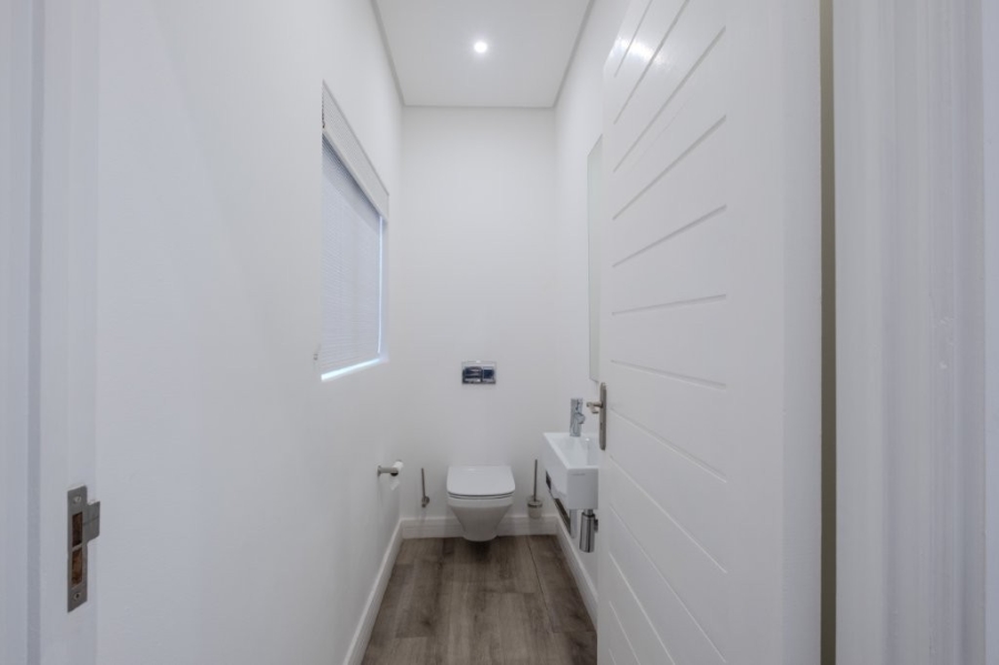 To Let 3 Bedroom Property for Rent in Umhlanga KwaZulu-Natal