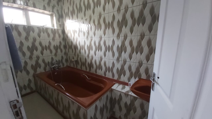 5 Bedroom Property for Sale in Merewent KwaZulu-Natal