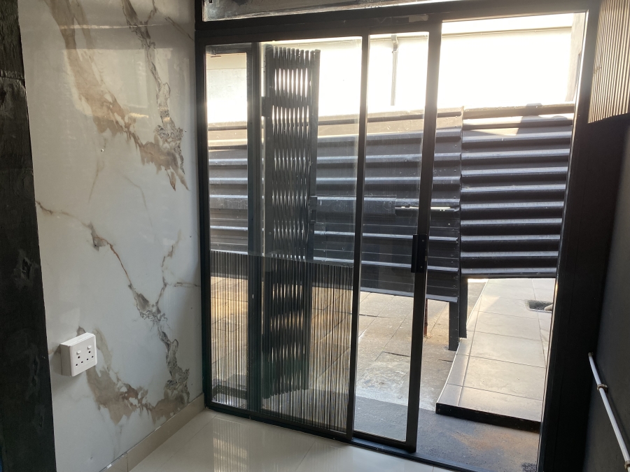 1 Bedroom Property for Sale in Montclair KwaZulu-Natal