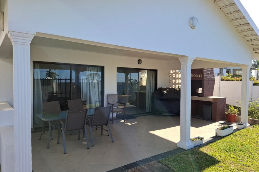 6 Bedroom Property for Sale in Manaba Beach KwaZulu-Natal
