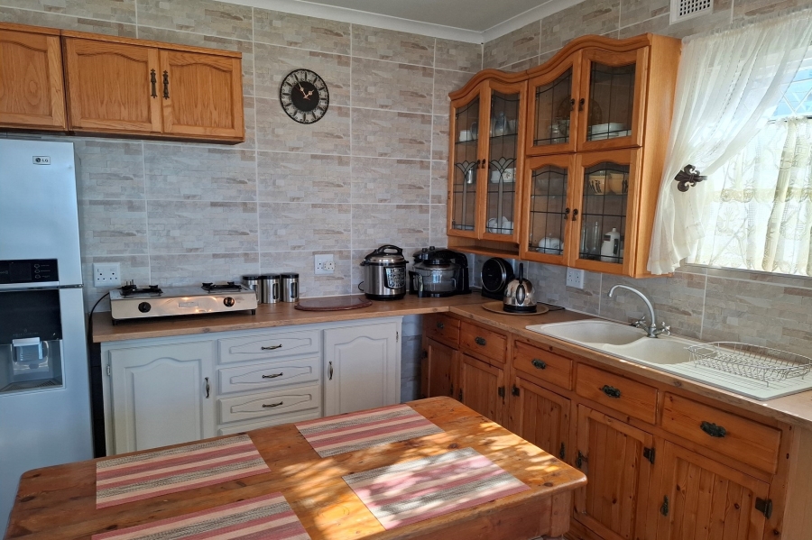 6 Bedroom Property for Sale in Manaba Beach KwaZulu-Natal
