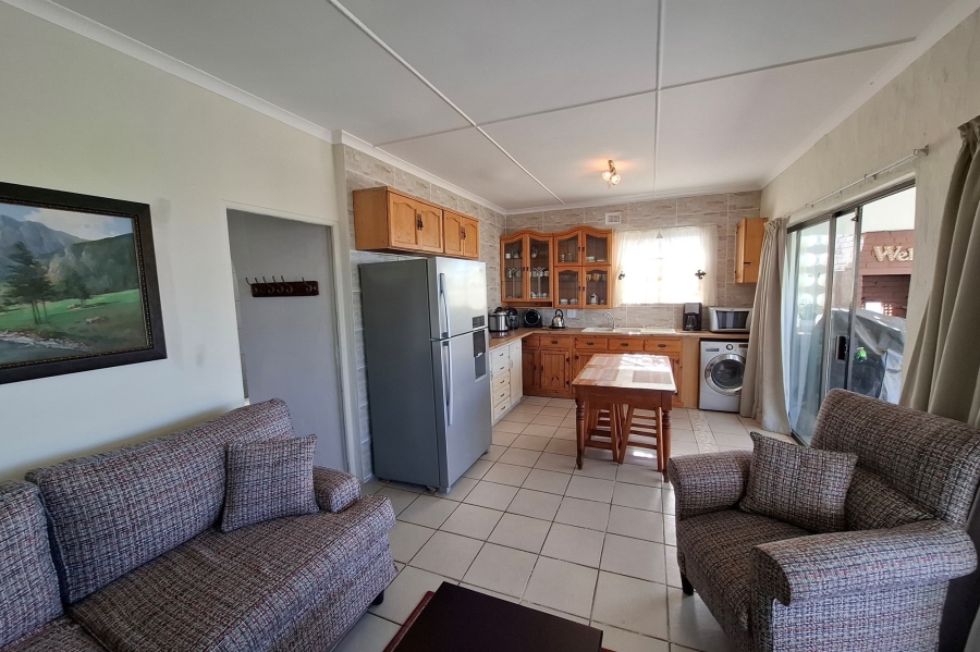 6 Bedroom Property for Sale in Manaba Beach KwaZulu-Natal
