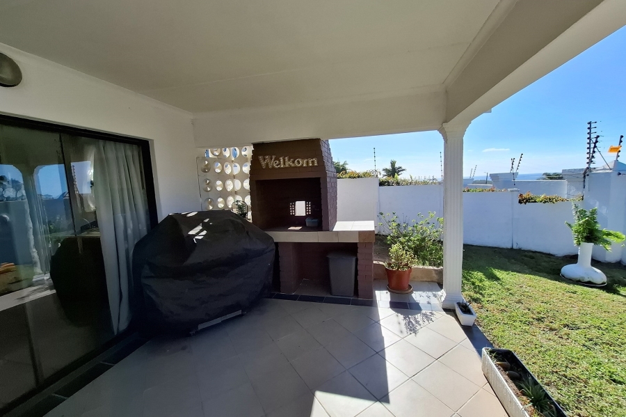 6 Bedroom Property for Sale in Manaba Beach KwaZulu-Natal