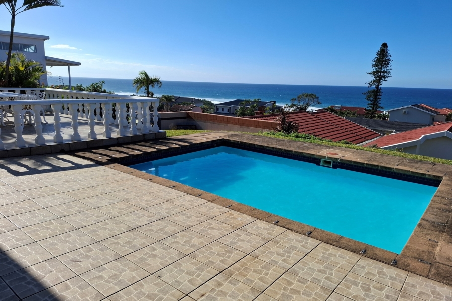6 Bedroom Property for Sale in Manaba Beach KwaZulu-Natal
