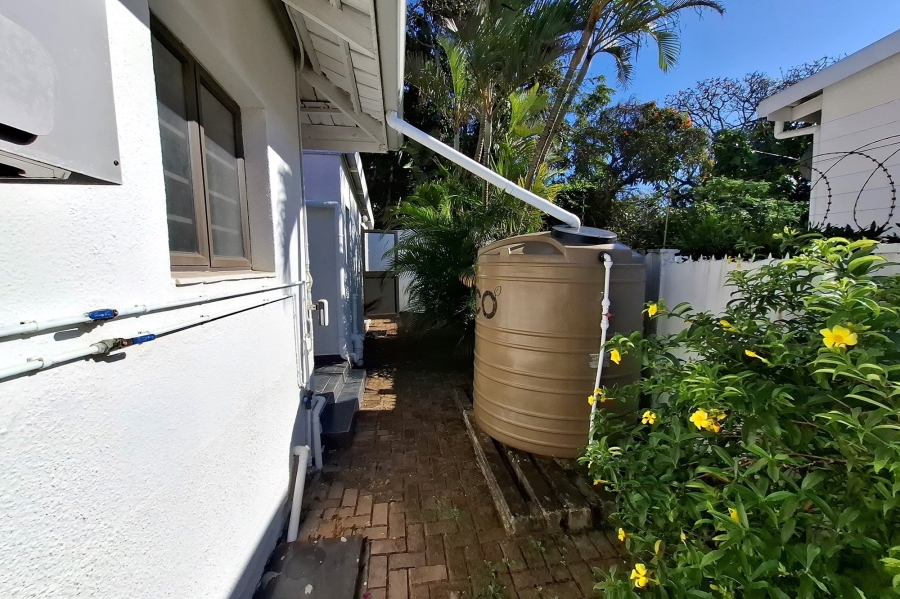 6 Bedroom Property for Sale in Manaba Beach KwaZulu-Natal